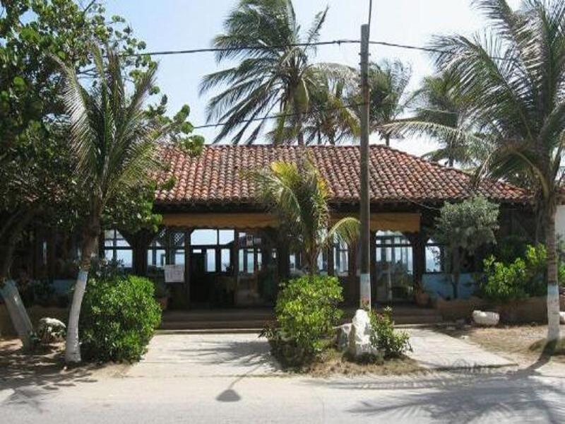Hotel Golden Paradise Playa El Agua Bagian luar foto