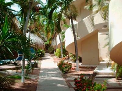 Hotel Golden Paradise Playa El Agua Bagian luar foto