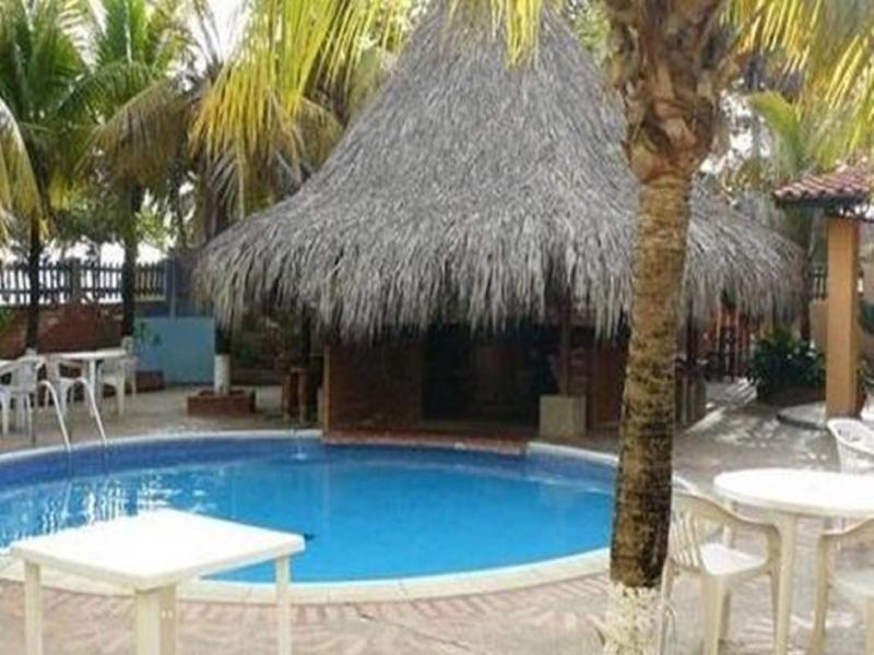 Hotel Golden Paradise Playa El Agua Bagian luar foto